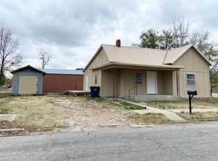 623 W Railroad St, Independence, KS 67301