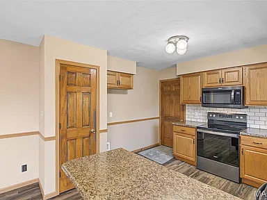 Property photo 24