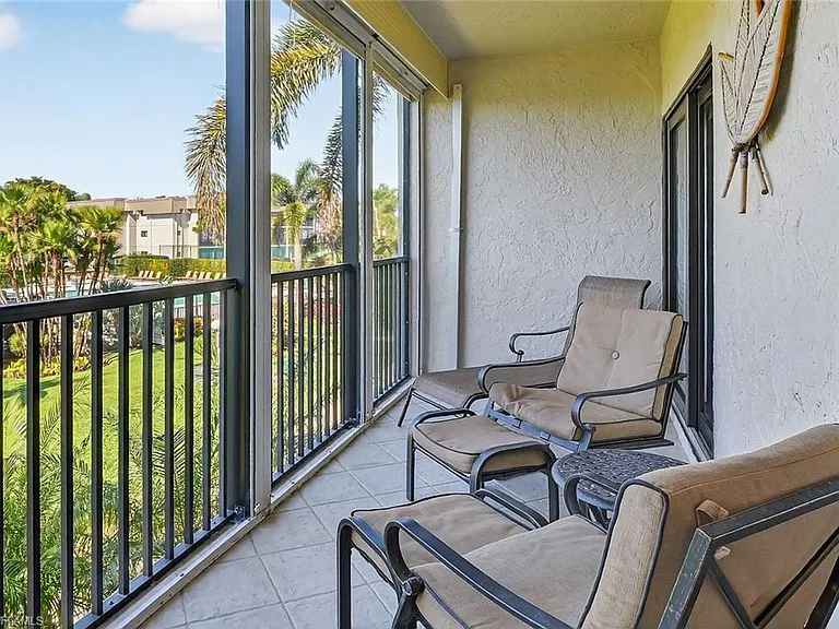 788 Park Shore Dr #B22 — Photo 22