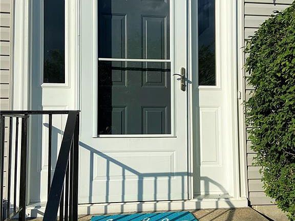 2nd image of 9840 Aylesworth Ln