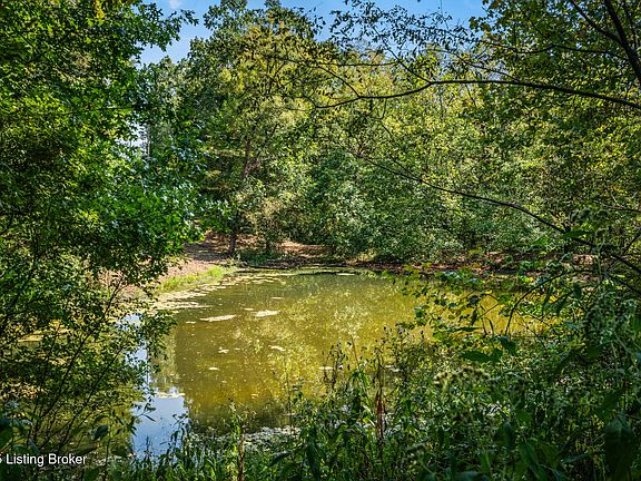 4th image of 59 Vanken Ridge Rd