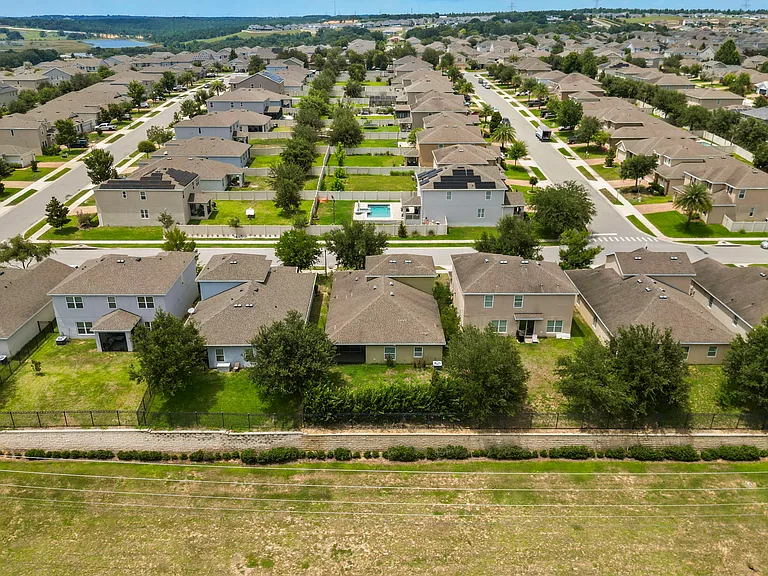 1300 Cavender Creek Rd — Photo 38