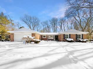 6828 Vachon Dr, Bloomfield Hills, MI 48301