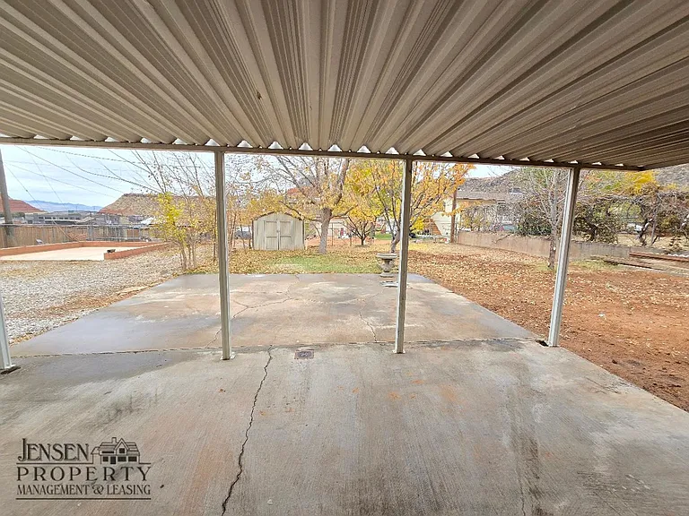 767 N 1700 E — Photo 21