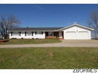 9855 Brick Rd, Norwich, OH 43767