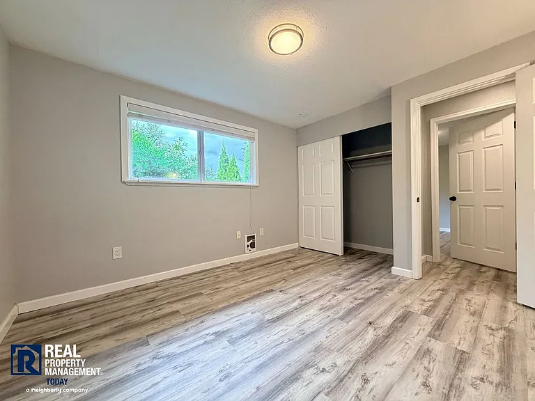 6451 S Stevens St Tacoma — Photo 10