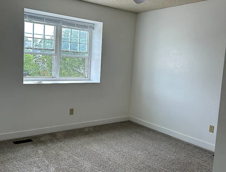 4187 Zurich Dr — Photo 13