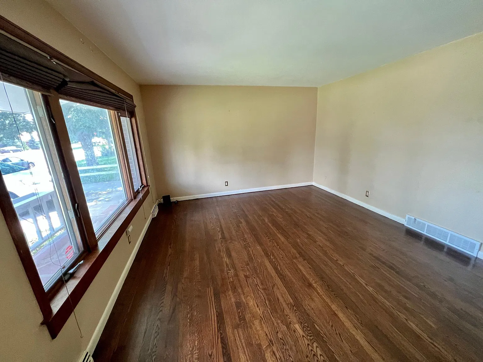 1485 S Fenton St — Photo 2