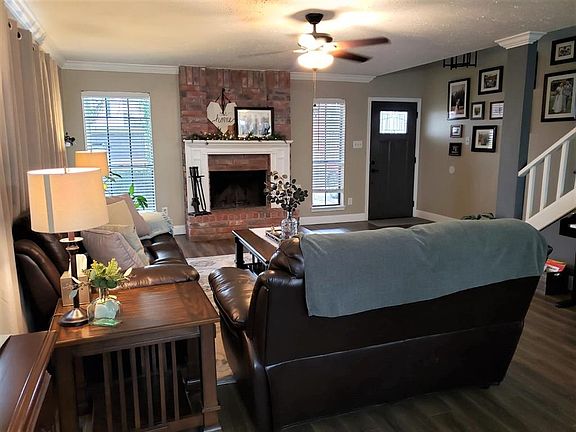 3rd image of 1933 Wildwood Ridge Dr