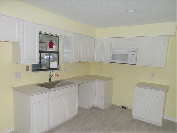 2nd image of 566 W Tropic Way #1