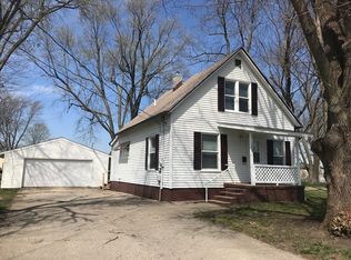 126 W College St, Kewanee, IL 61443
