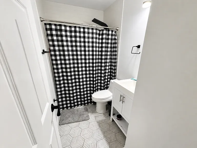 14212 SW 121st Pl #6 — Photo 11