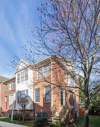 2nd image of 5619 Brookland Ct