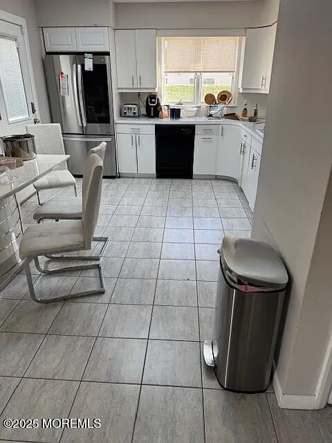 4 bed, 2.5 bath, 2199 sqft, $2,600 — Photo 4