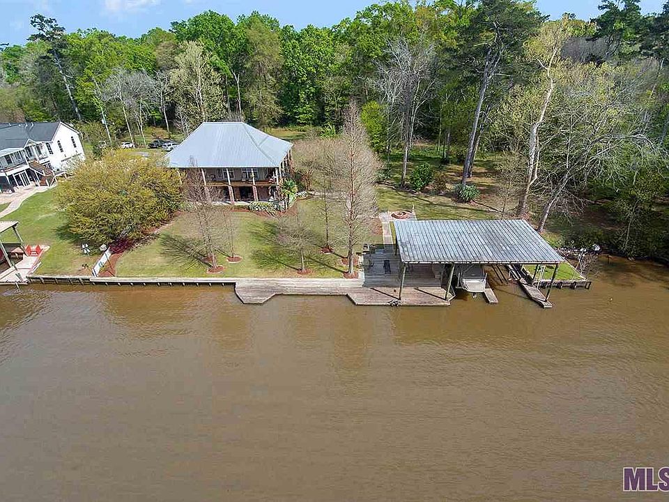 1st image of 17573 Cove Ln