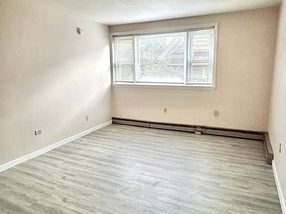 2nd image of 306 W Hill St APT 12