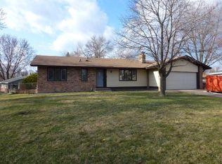 8061 Innsdale Ave S, Cottage Grove, MN 55016