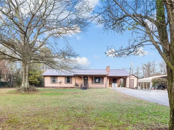 3685 Settingdown Rd, Cumming, GA 30028