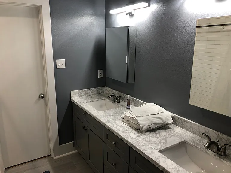514 S Telemachus St — Photo 12