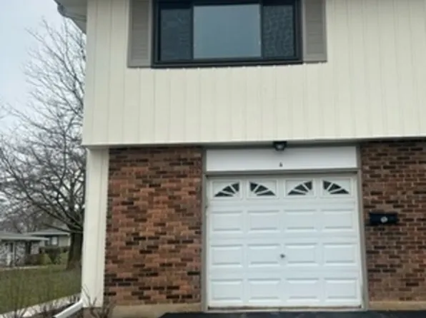 162 Quincy Ct APT A, Bloomingdale, IL 60108