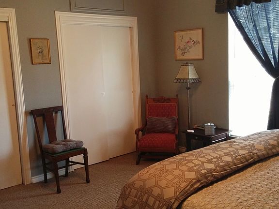 3rd image of 1813 Amelia St