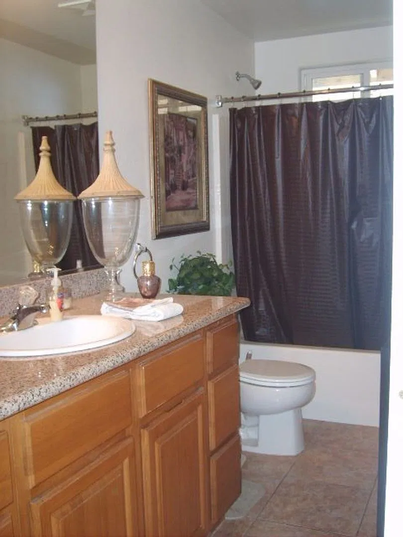 La Casa Elegante Apartments — Photo 4