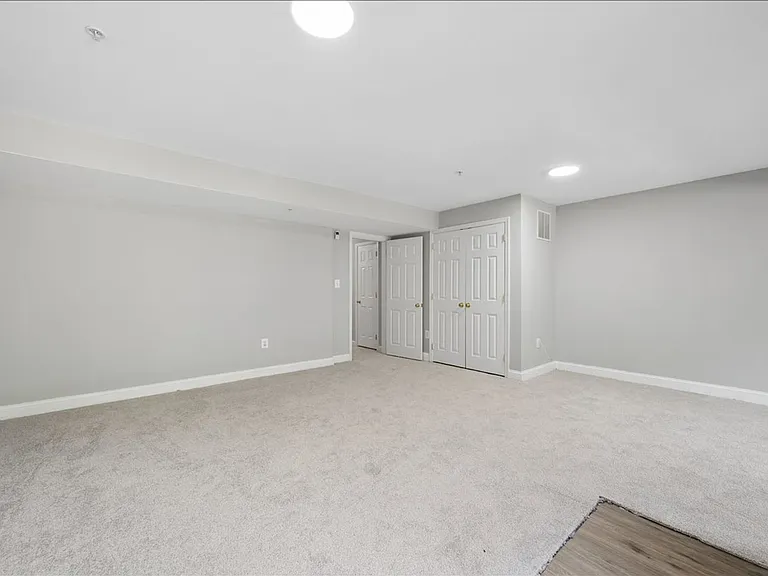 1004 Collindale Ave — Photo 40