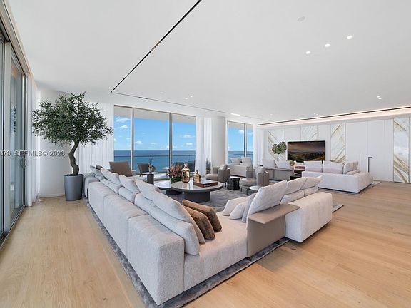 5th image of 10203 Collins Ave Unit 2701