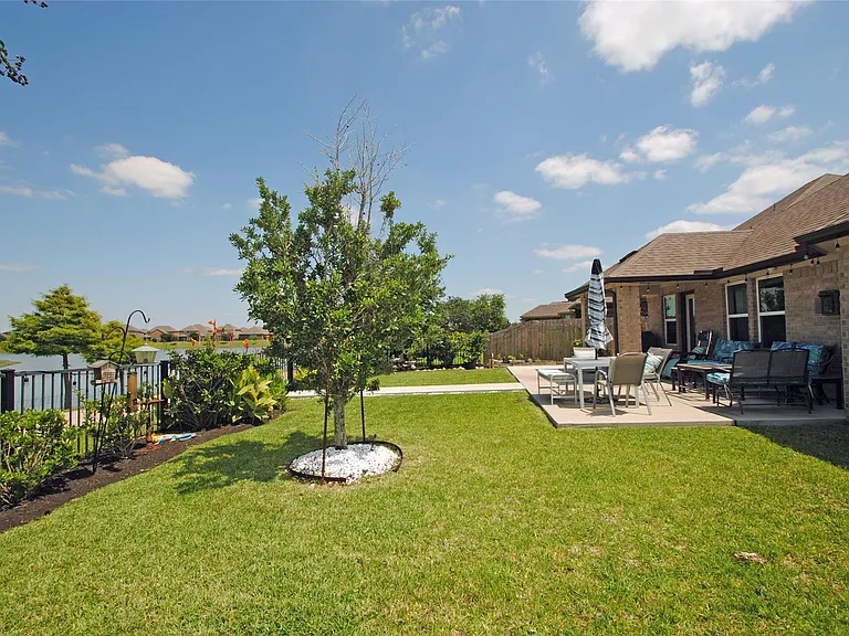 24818 Harvest Elm Ct — Photo 42
