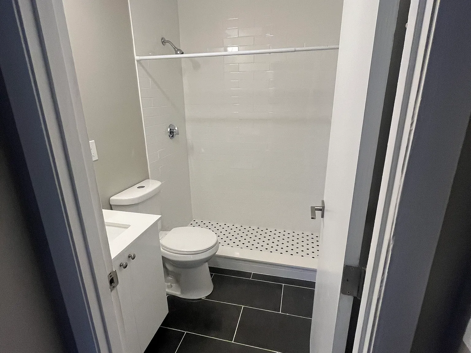 2 bed, $2,600 — Photo 3
