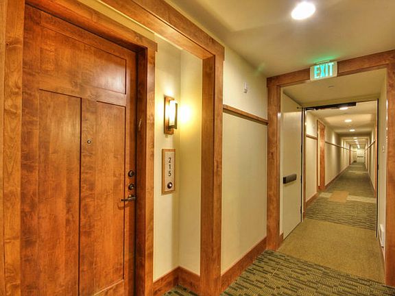 3rd image of 2881 Meridian Ave Unit 215