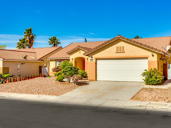 3rd image of 3853 Amber Flower Ct