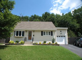 15 Seneca Ln, Hamilton, NJ 08690