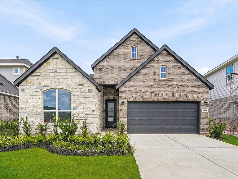 4530 Sunny Hazel Ln — Photo 1