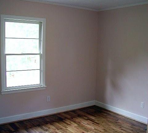 4th image of 204 West St