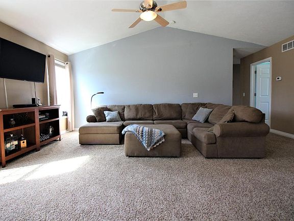 2nd image of 14634 Sherry Ln