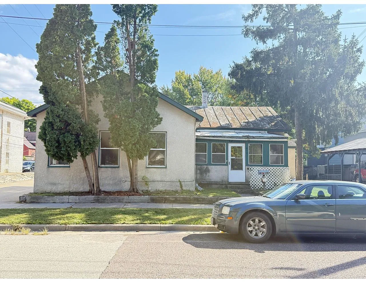 912 Cameron AVENUE, La Crosse WI - Owner Finance Home