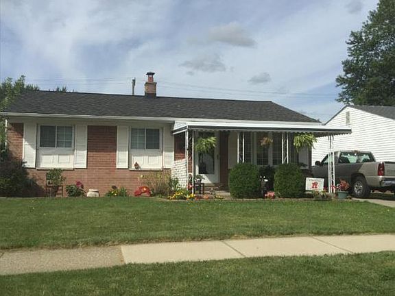 2nd image of 26561 Roberta St