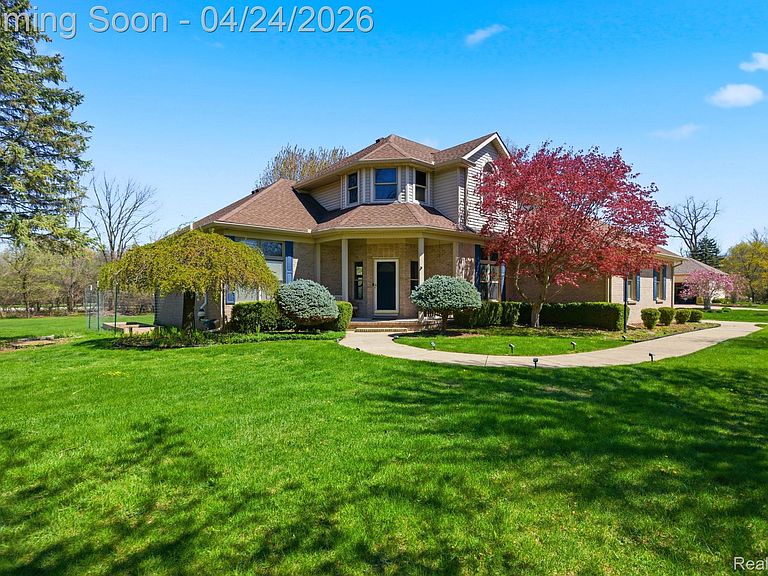 Listing photo 4
