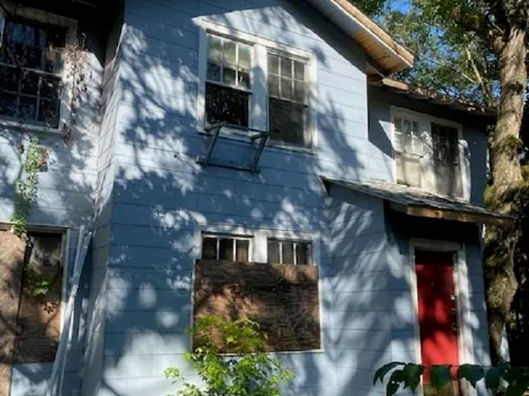 317 7th St, Chickasaw, AL 36611