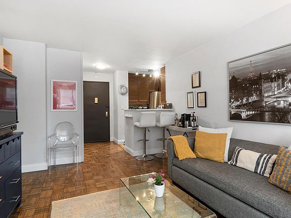 3rd image of 111 3rd Ave APT 2A