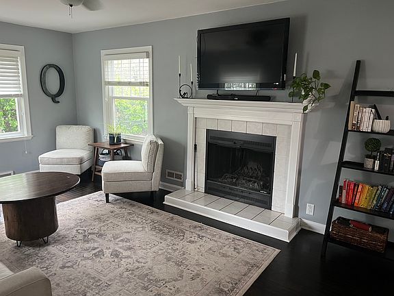 2nd image of 6407 N Park Ave