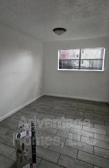 711 N 70th St #B — Photo 4