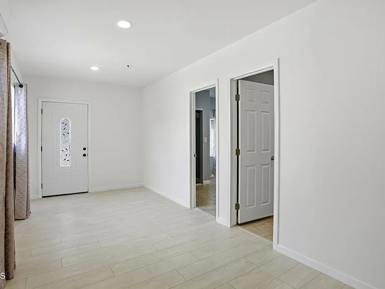 1606 Glenwood Rd #A — Photo 8