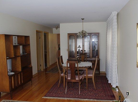 3rd image of 6118 W Leland Ave