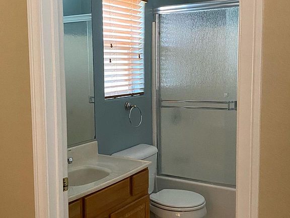 5th image of 835 S Centre St #835