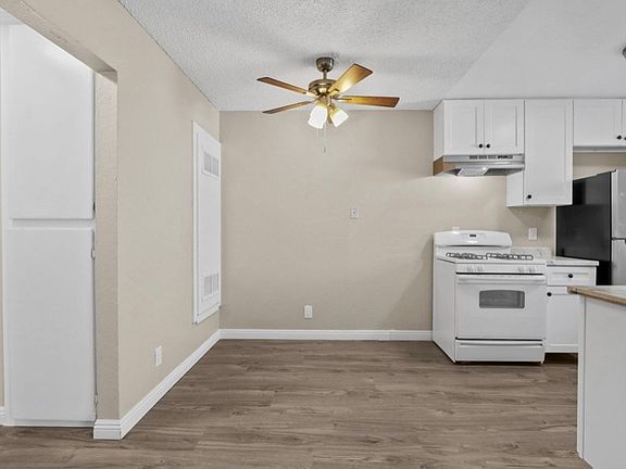 3rd image of 1356 W Stoneridge Ct APT 5