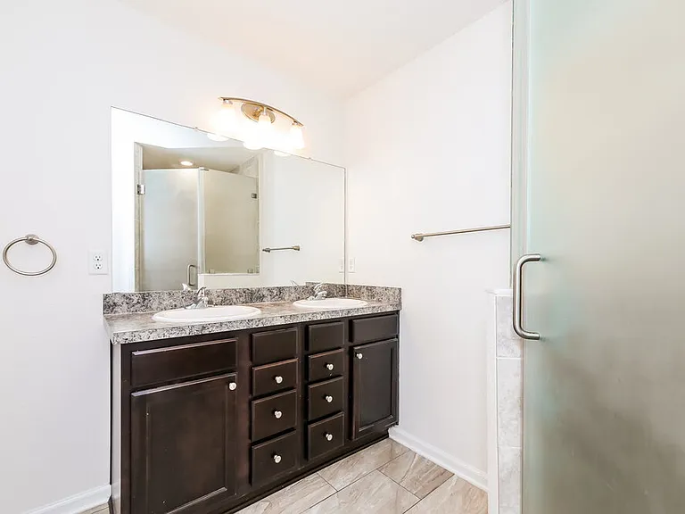 8200 Highfield Ave — Photo 11