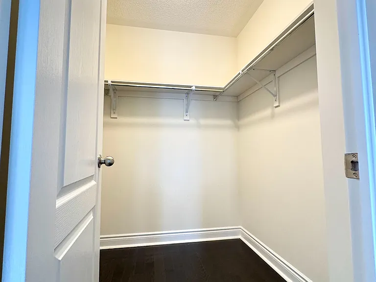 921 Goring Cir — Photo 15