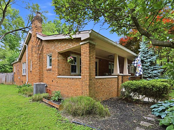 2nd image of 5944 Evanston Ave